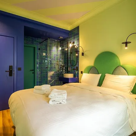 P6 Hotel