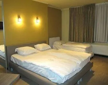 Hotel P6 Antwerp